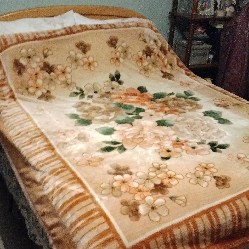 Floral Soft Velor Blanket Reversible